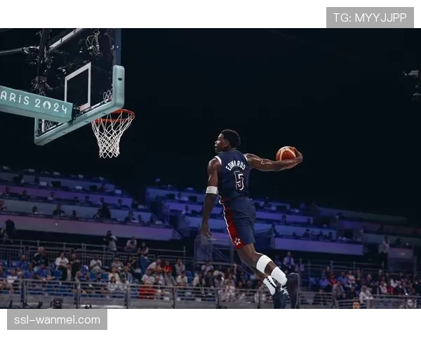 琼斯盖帽保护表现尚可 防守端贡献值得肯定 琼斯盖帽保护表现尚可 防守端贡献值得肯定